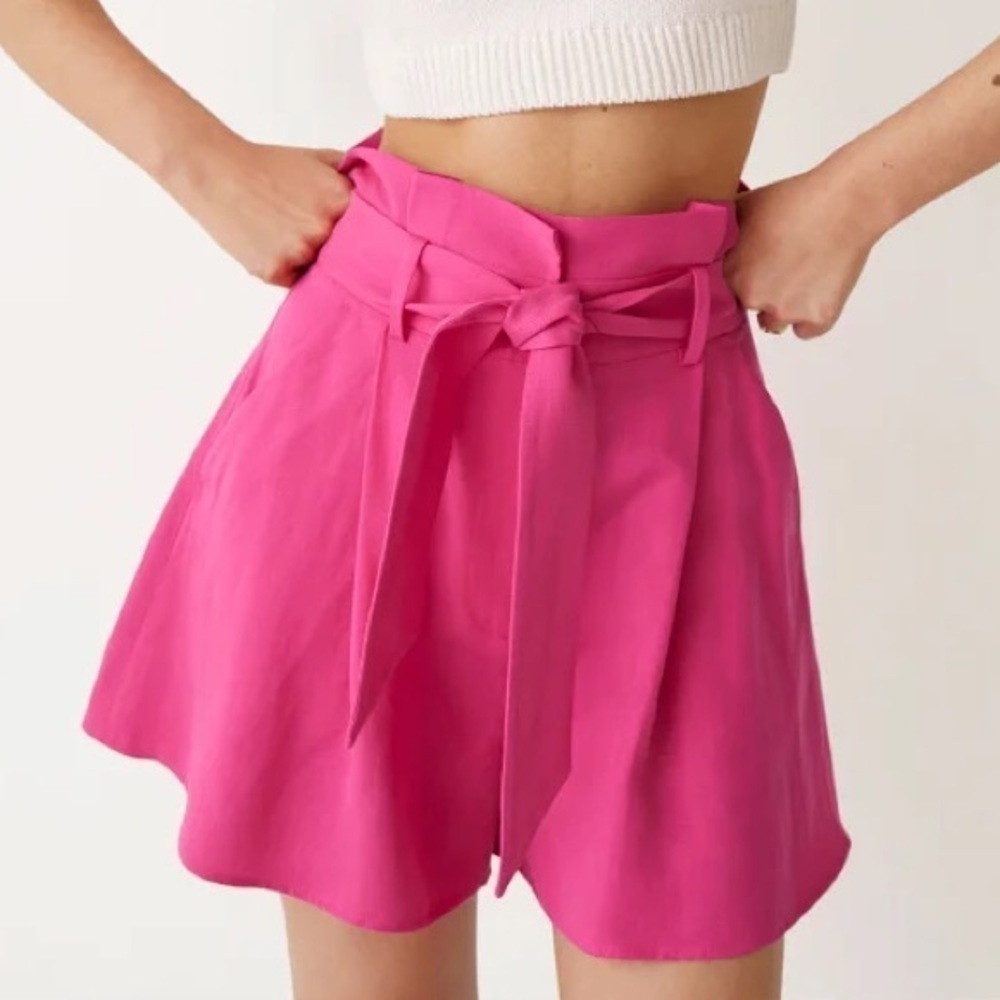 NWT & Other Stories Paperbag Waist Shorts in Hot Pink Sz 4